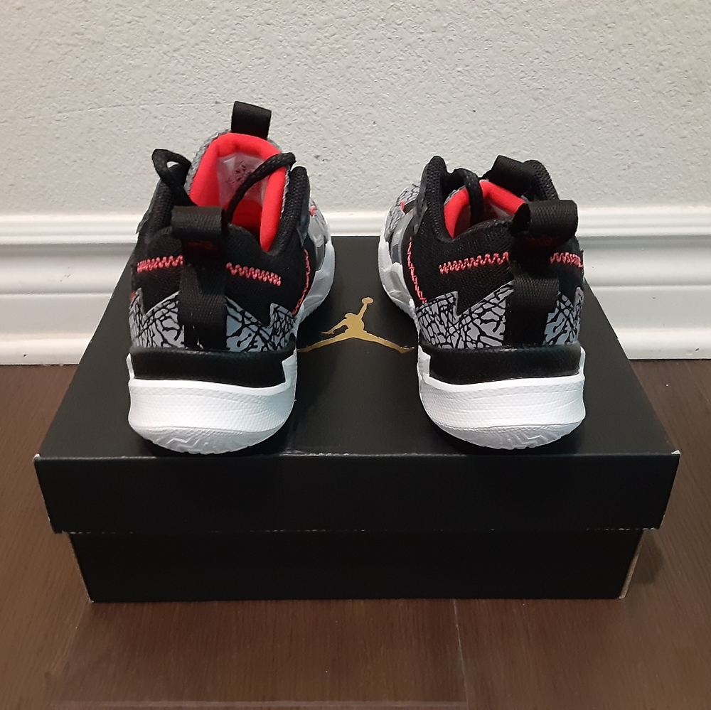 Jordan - Picture 3 of 4
